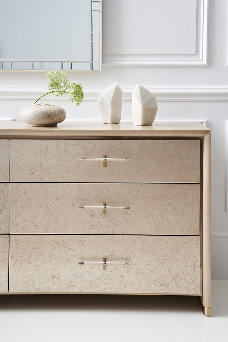 Caracole Hang Up Kommode   CLA-022-013 von Instylior