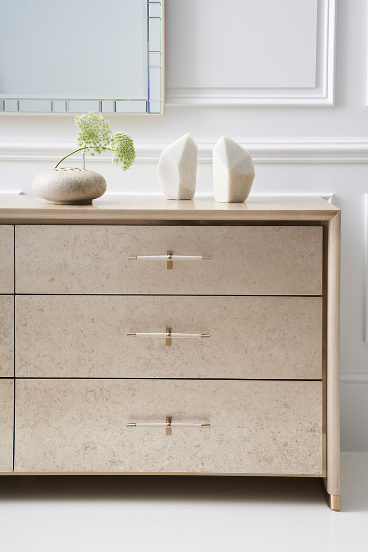 Caracole Hang Up Kommode   CLA-022-013 von Instylior