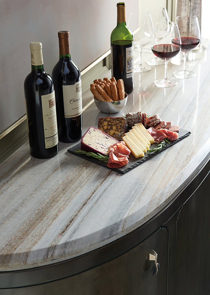 Caracole Serve Yourself Sideboard   CLA-417-214 von Instylior