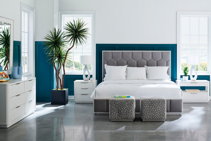 Caracole Honey I'm Home Bett Queen   CLA-421-102 von Instylior