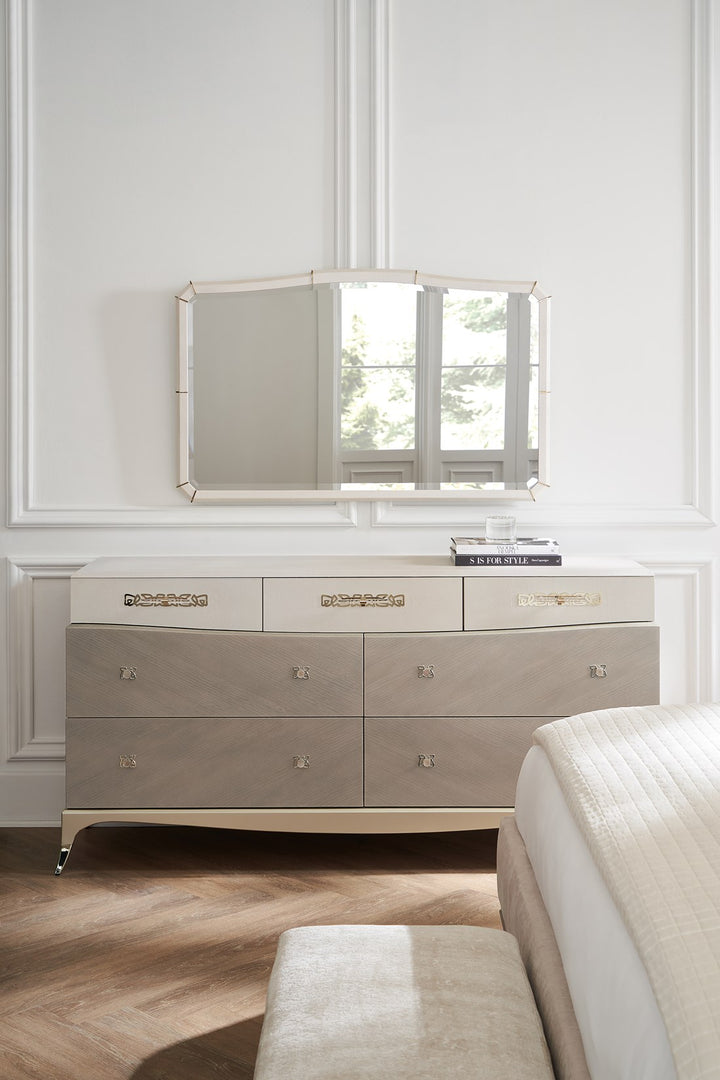 Caracole Kommode Dresser CLA-422-011 von Instylior