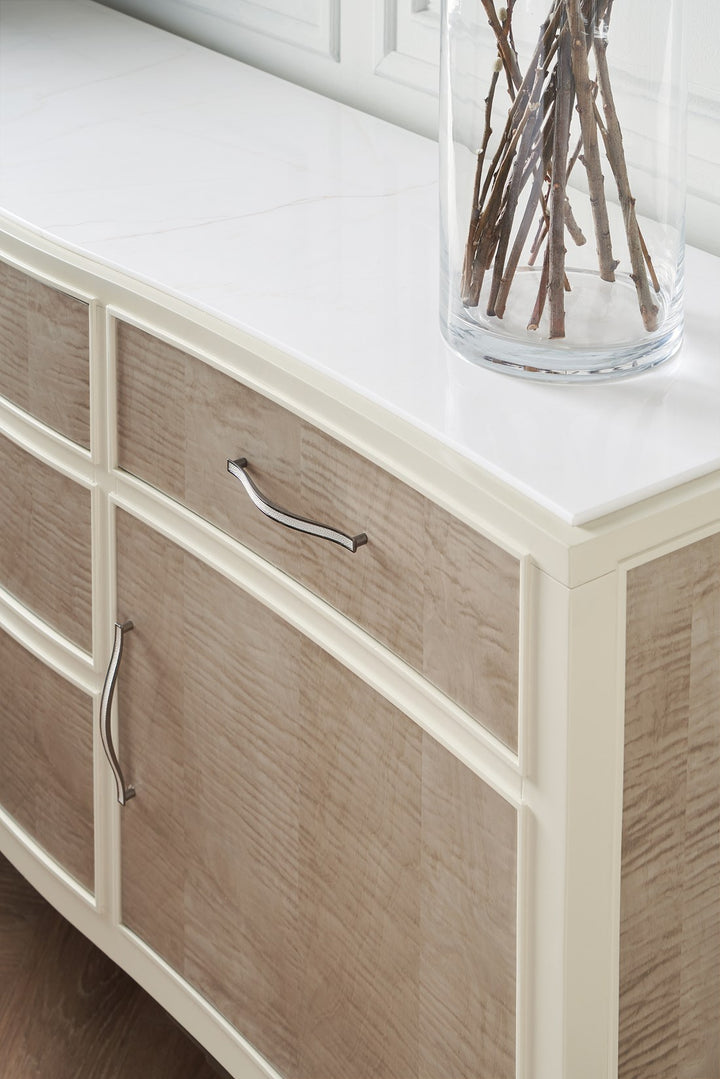 Caracole Break From Tradition Sideboard   CLA-422-211 von Instylior