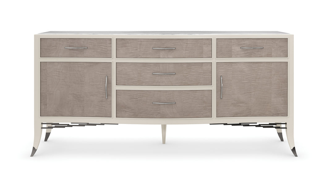 Caracole Break From Tradition Sideboard   CLA-422-211 von Instylior