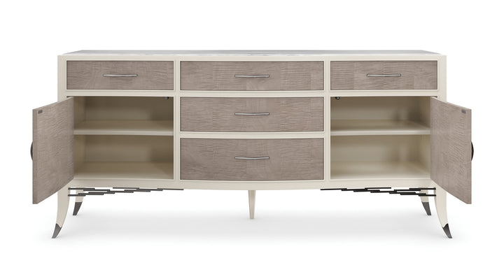 Caracole Break From Tradition Sideboard   CLA-422-211 von Instylior