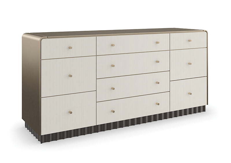 Caracole Kommode Dresser CLA-423-013 von Instylior