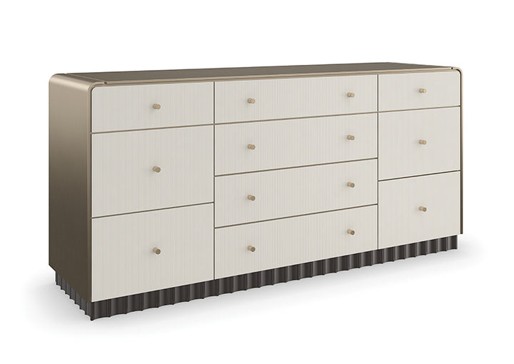Caracole Kommode Dresser CLA-423-013 von Instylior