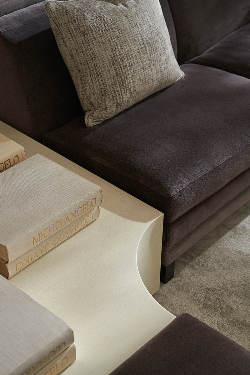 Caracole Buttoned Up Beistelltisch   CLA-423-416 von Instylior