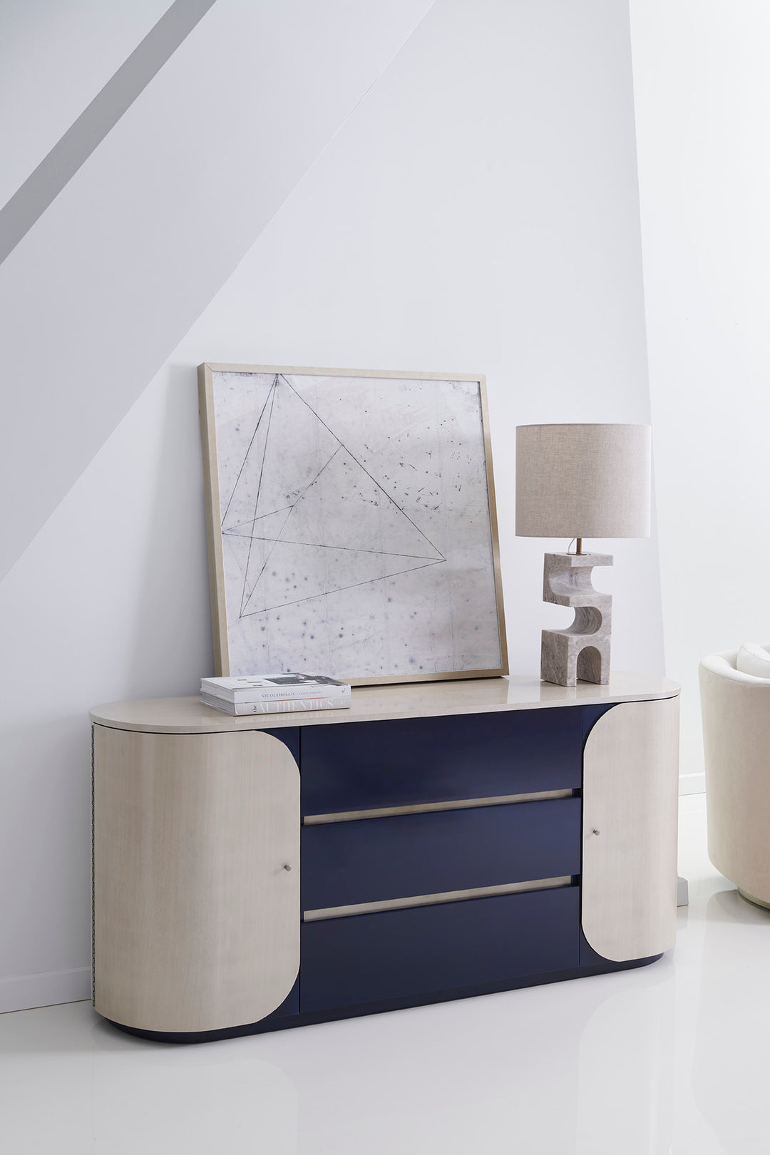 Caracole Kommode Dresser M133-421-021 von Instylior