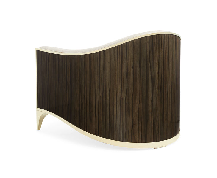 Caracole Signature The Svelte Sessel  SGU-017-233-A von Instylior