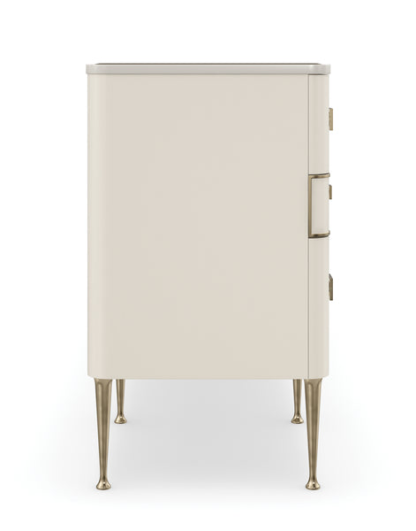 Caracole Signature Curtain Call Kommode   SIG-021-011 von Instylior