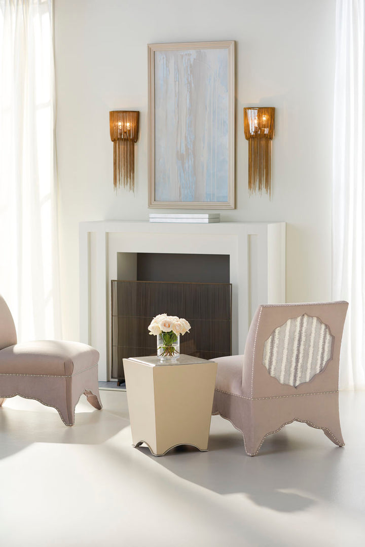 Caracole Lady Slipper Sessel   UPH-418-031-A von Instylior