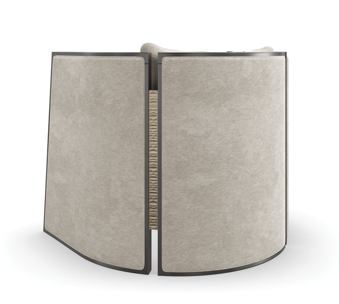 Caracole Cut Away Sessel   UPH-423-132-A von Instylior