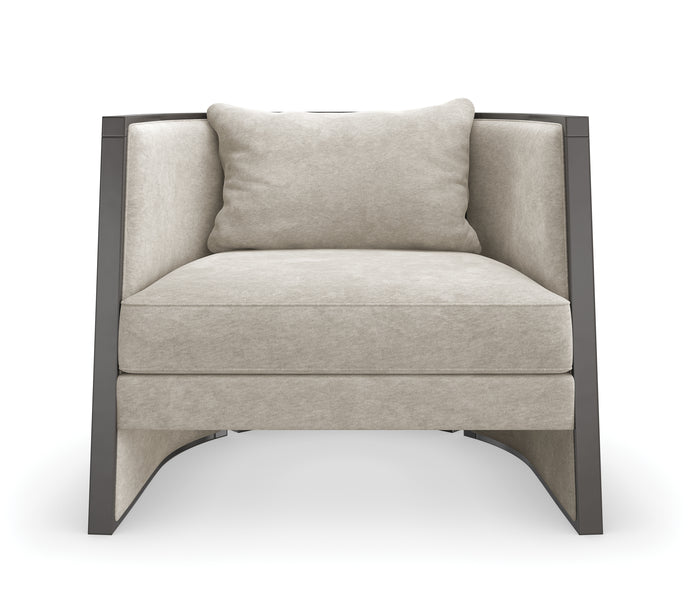 Caracole Cut Away Sessel   UPH-423-132-A von Instylior