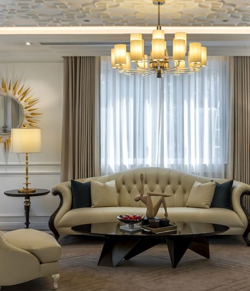 Christopher Guy elegant sofa 60-0565 from Instylior