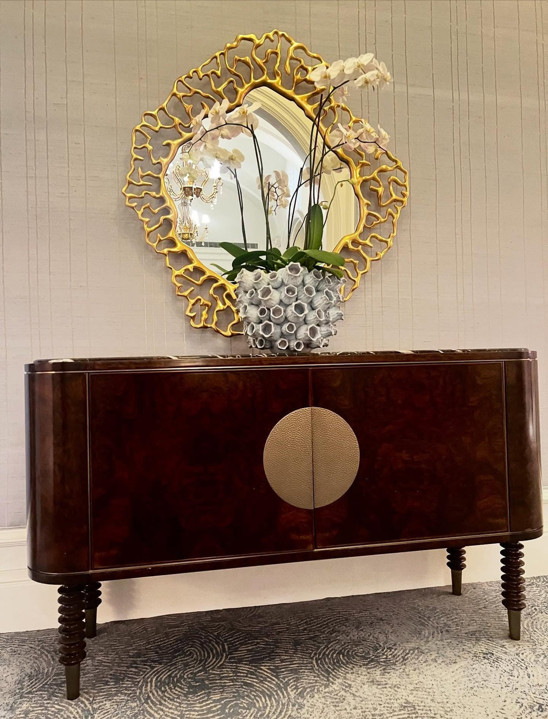 Christopher Guy hand carved mirror irregular 50-3053 size (A) from Instylior