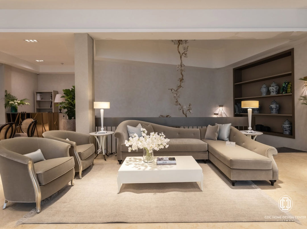 Christopher Guy elegant sofa 60-0381 from Instylior