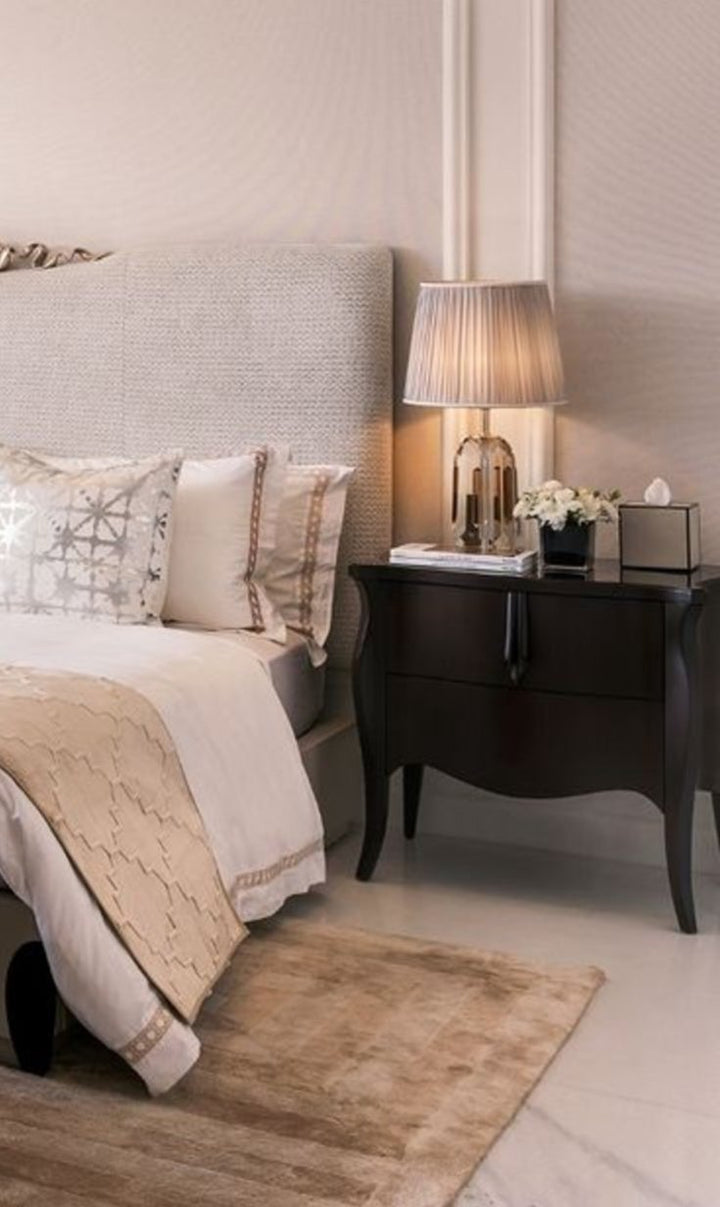 Christopher Guy elegant armchair 60-0385 from Instylior