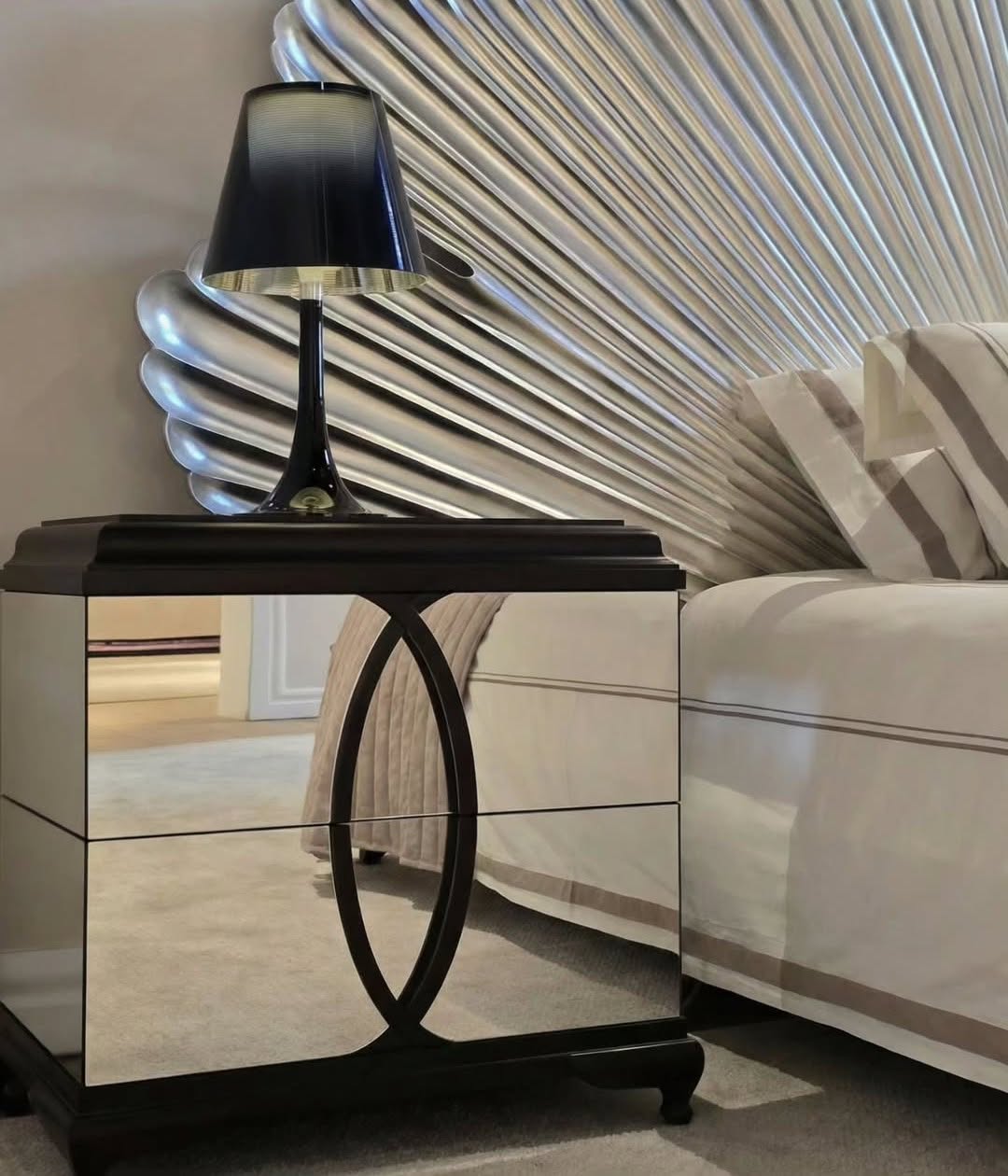 Christopher Guy elegant bedside table 84-0037 from Instylior