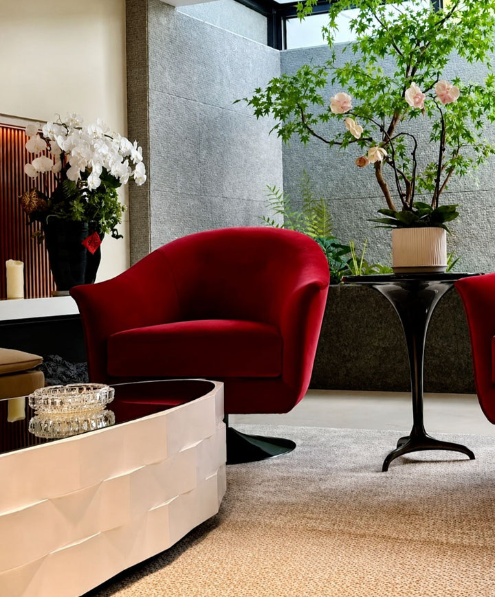 Christopher Guy elegant side table 76-0546 from Instylior