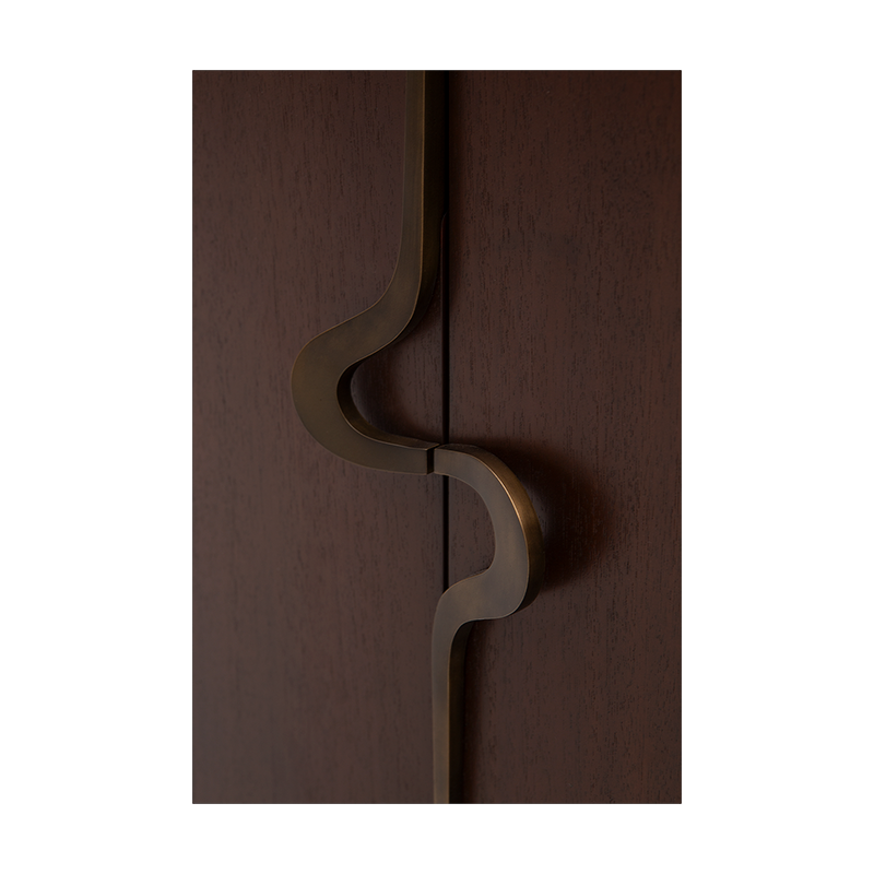 Christopher Guy Nachttisch 84-0064 – Detailansicht 1