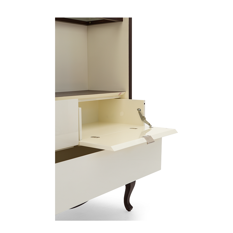 Christopher Guy Vitrine 88-0005 – Detailansicht 2