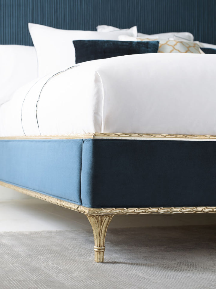 Caracole Fontainebleau Bett Kingsize C063-419-122 von instylior