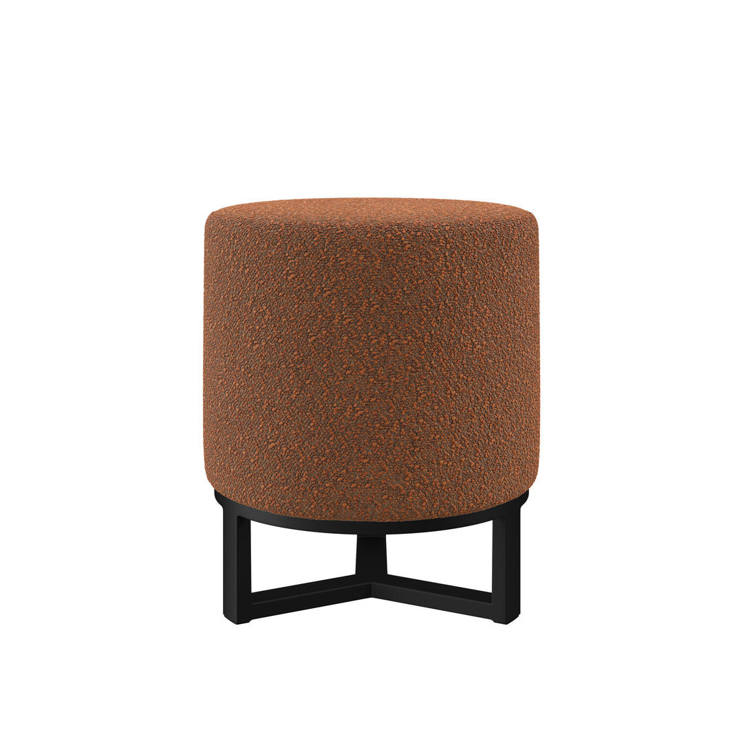 Dôme Deco FLYNN Hocker – Designhocker für moderne Wohnräume