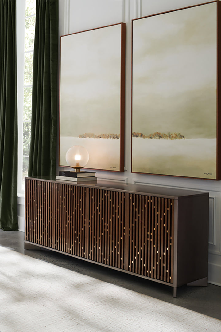 Caracole Diamond In The Rough Media Sideboard   CLA-021-534 von Instylior