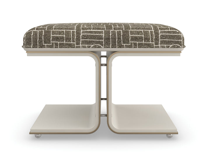 Caracole Balance Beam Hocker   CLA-022-081 von Instylior