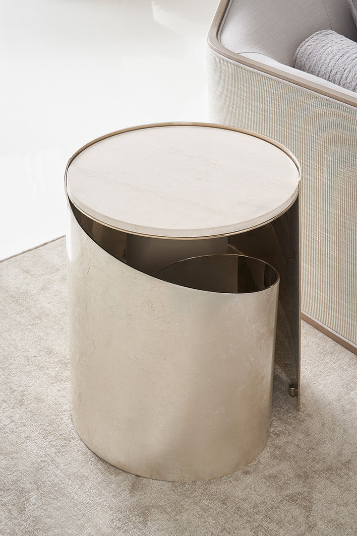 Caracole Round We Go Beistelltisch   CLA-022-422 von Instylior
