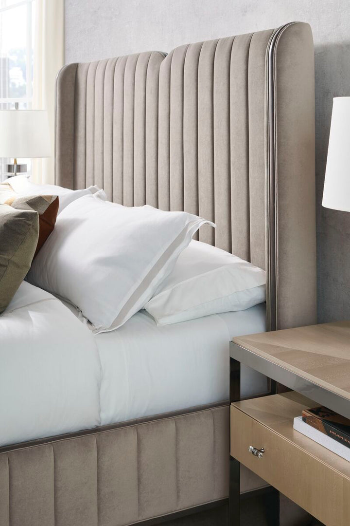 Caracole Continuum Queen Bett   CLA-422-103 von Instylior