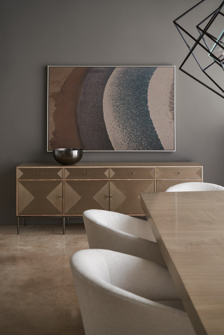 Caracole Low Rise Sideboard   CLA-422-213 von Instylior