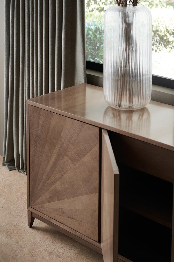 Caracole Medien Sideboard CLA-422-531 von Instylior