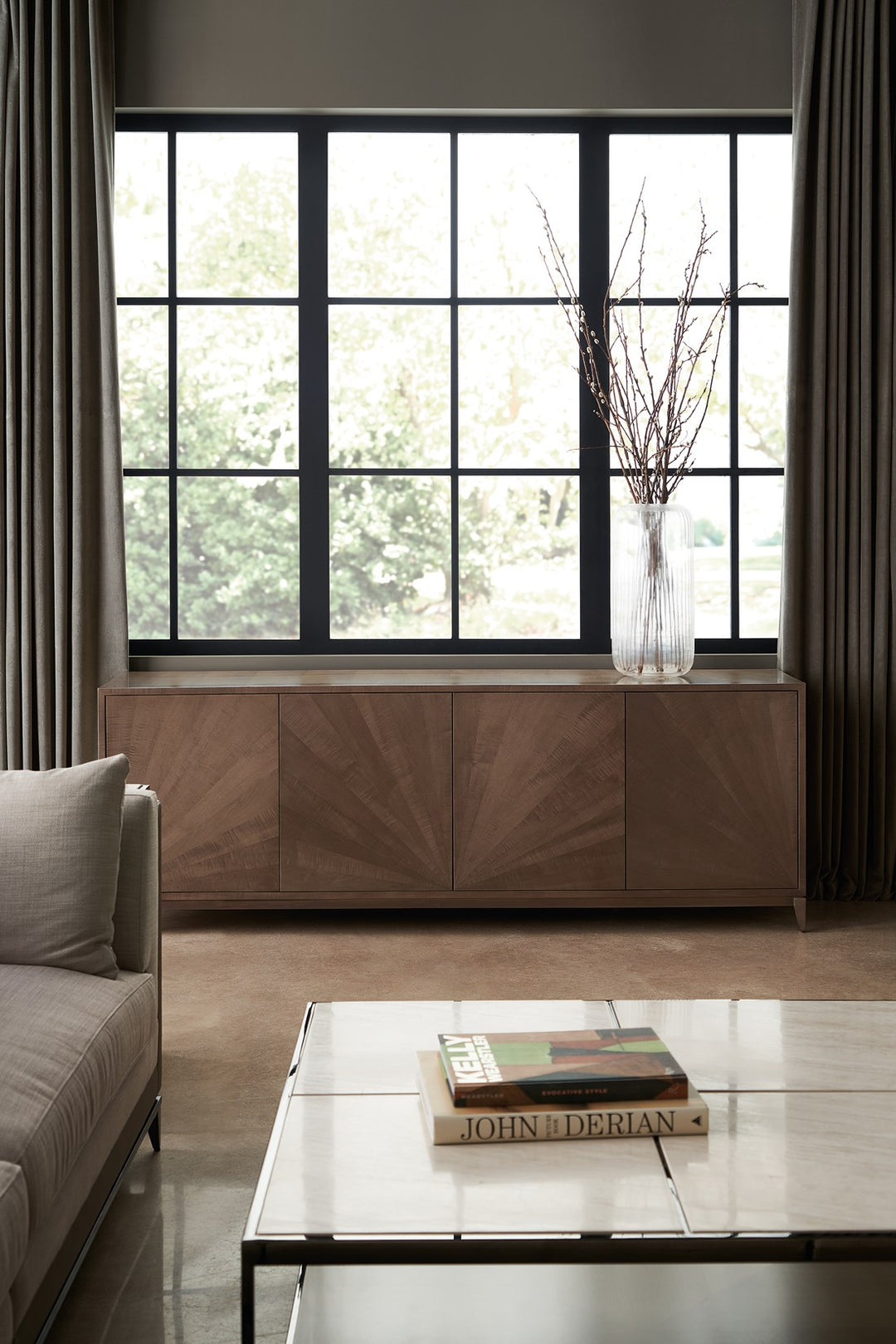 Caracole Medien Sideboard CLA-422-531 von Instylior