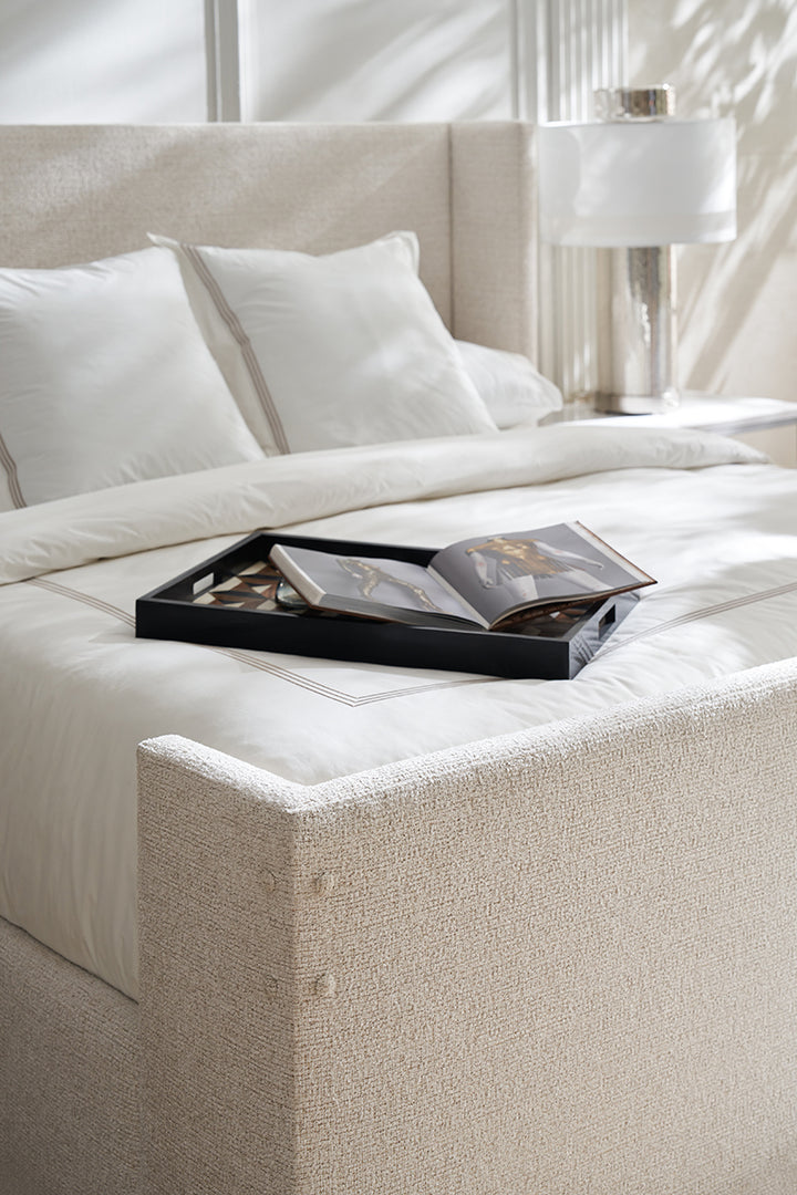 Caracole Shelter Me Bett Kingsize   CLA-423-125 von Instylior
