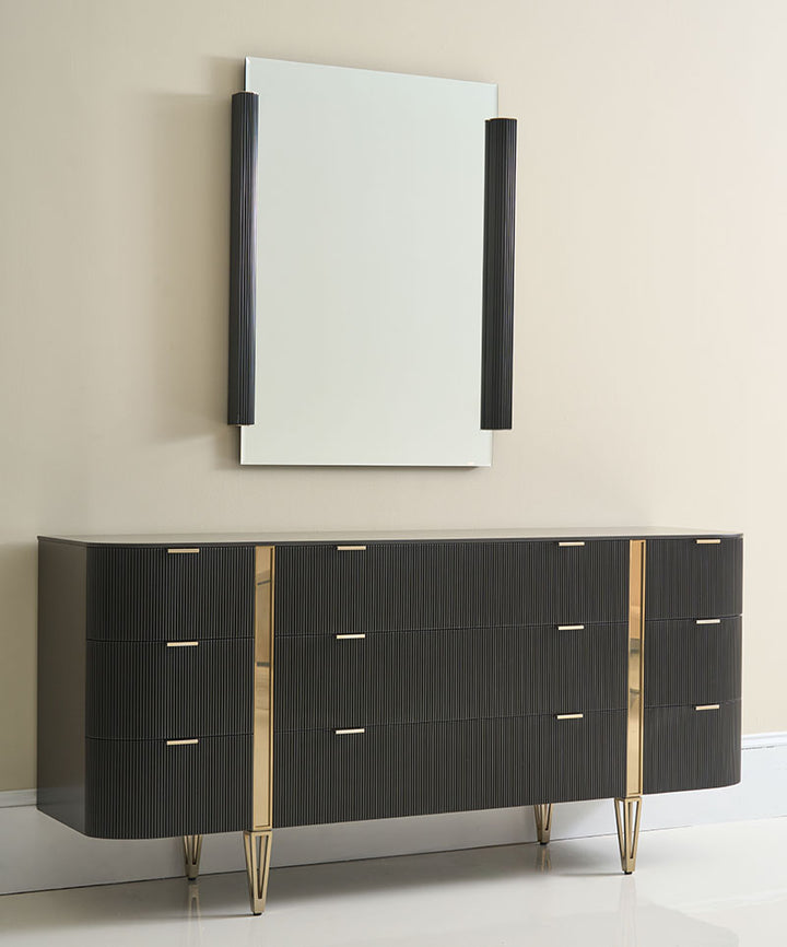 Caracole  Love At First Sight  Kommode  CLA-424-032 von instylior