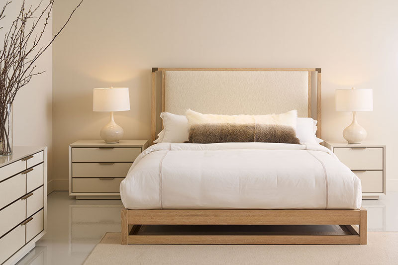 Caracole  Pinstripe Light Bett Queensize CLA-424-102 von instylior