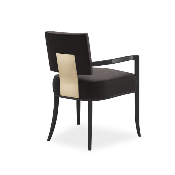 Caracole  Reserved Seating Arm  Stuhl  CLA-424-275C von instylior