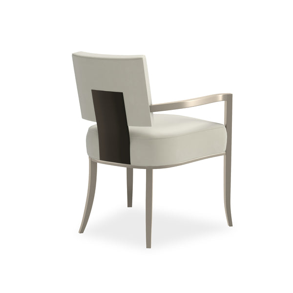Caracole  Reserved Seating Arm  Stuhl  CLA-424-275D von instylior
