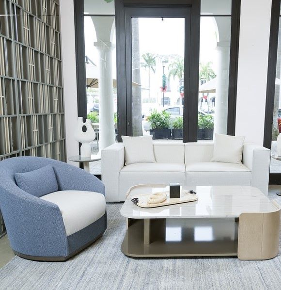 Adriana Hoyos Sofa  HS12-500 von instylior
