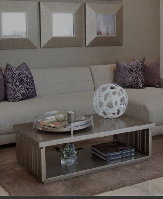 Adriana Hoyos Couchtisch  HS19-200 von instylior
