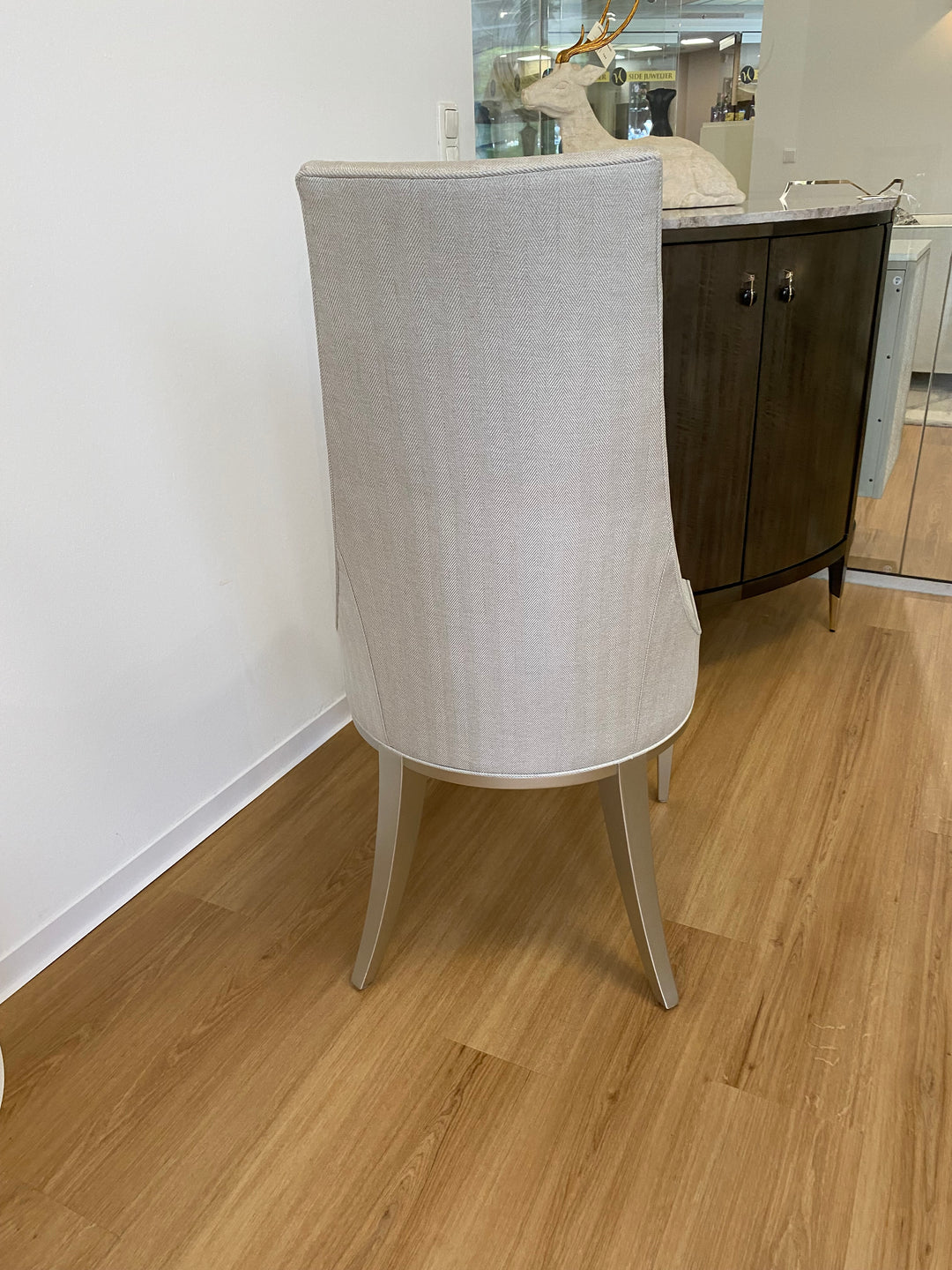 Caracole Tall Order Chair CLA-422-282 from Instylior