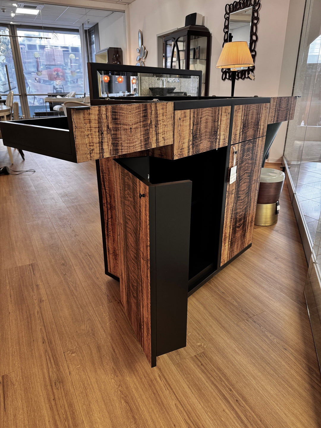 Caracole Top Shelf Barschrank Bar   CLA-020-511 von Instylior