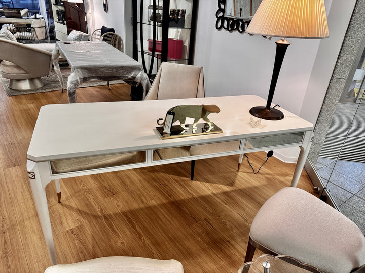 Caracole Moment Of Clarity dressing table CLA-419-451 from Instylior