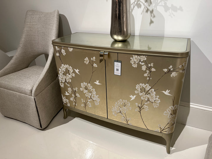 Caracole Eden Kommode Sideboard   CLA-021-462 von Instylior