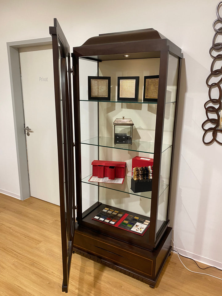 Christopher Guy elegant display cabinet 88-0008 from Instylior