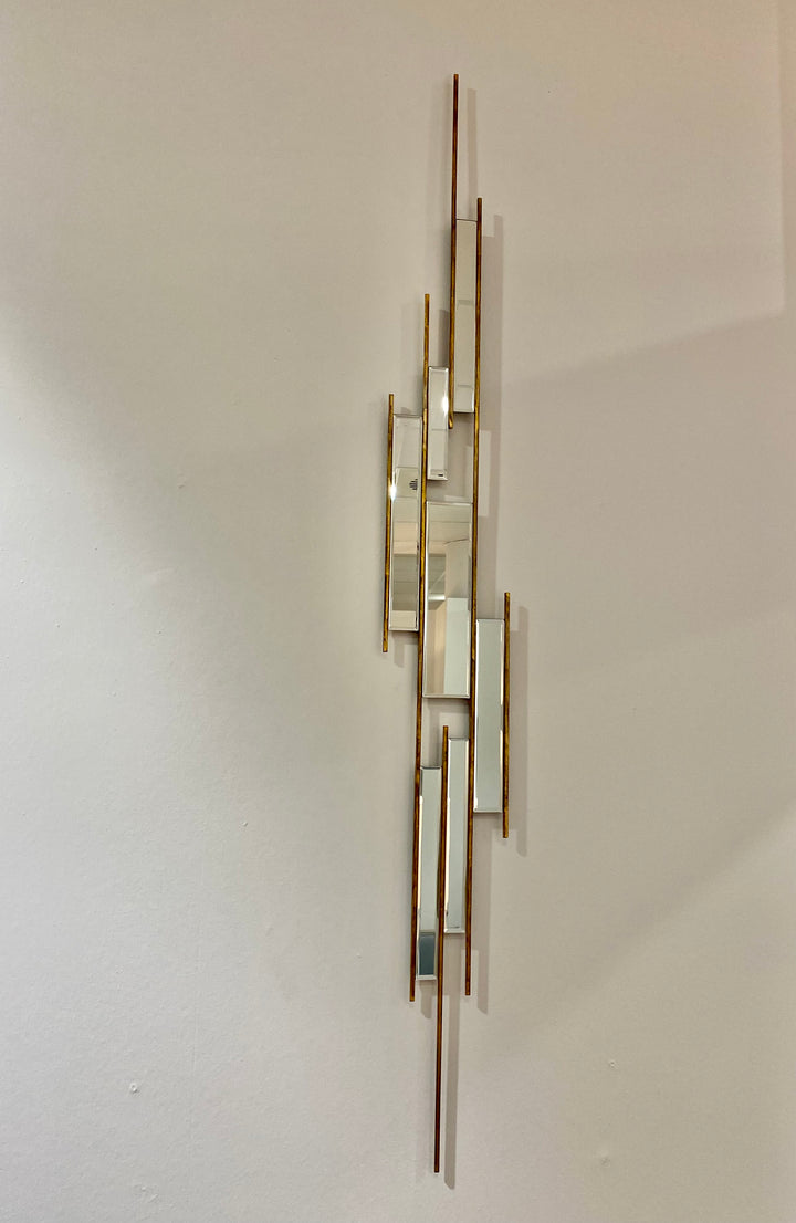 Christopher Guy handcrafted mirror irregular 50-2994 size (A) from Instylior