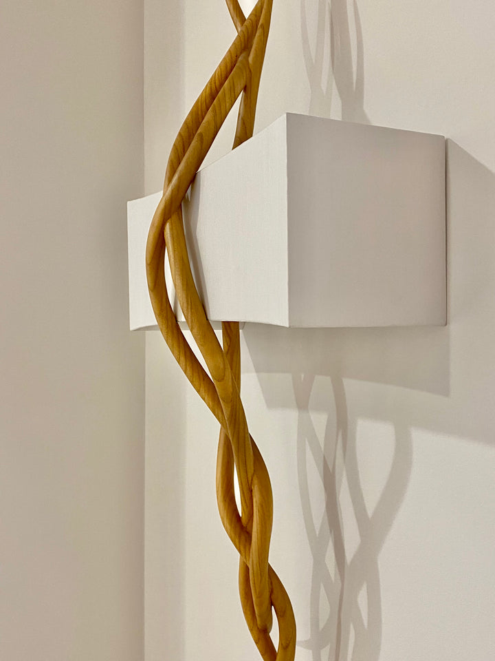 Christopher Guy hand carved wall lamp 90-0040 from Instylior