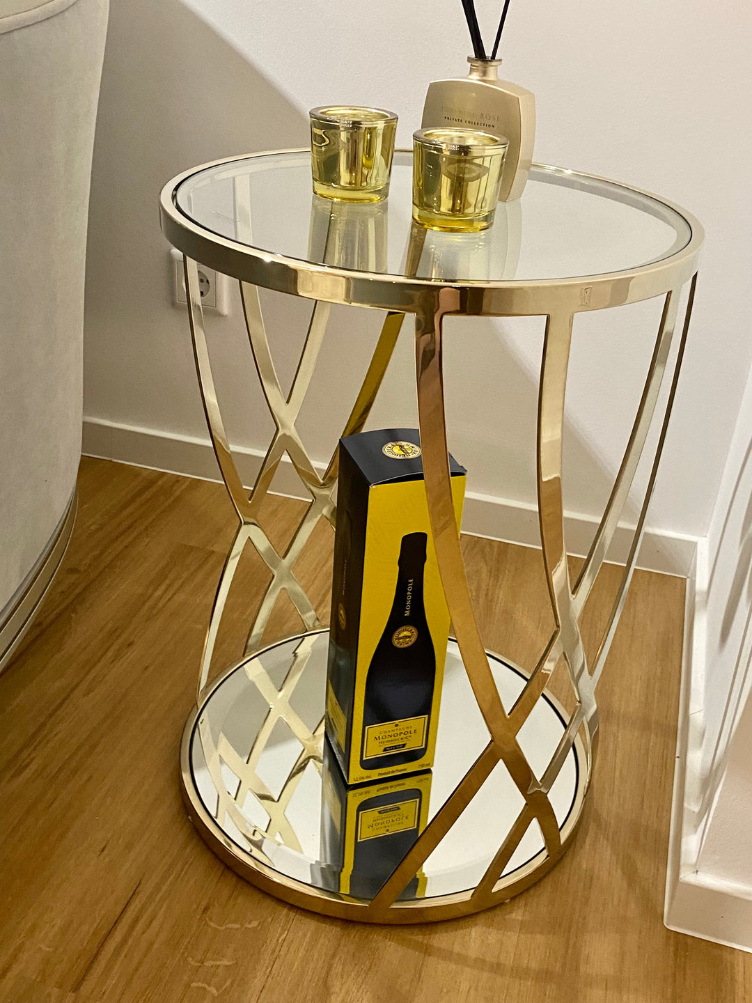 Caracole side table C011-016-422 from Instylior