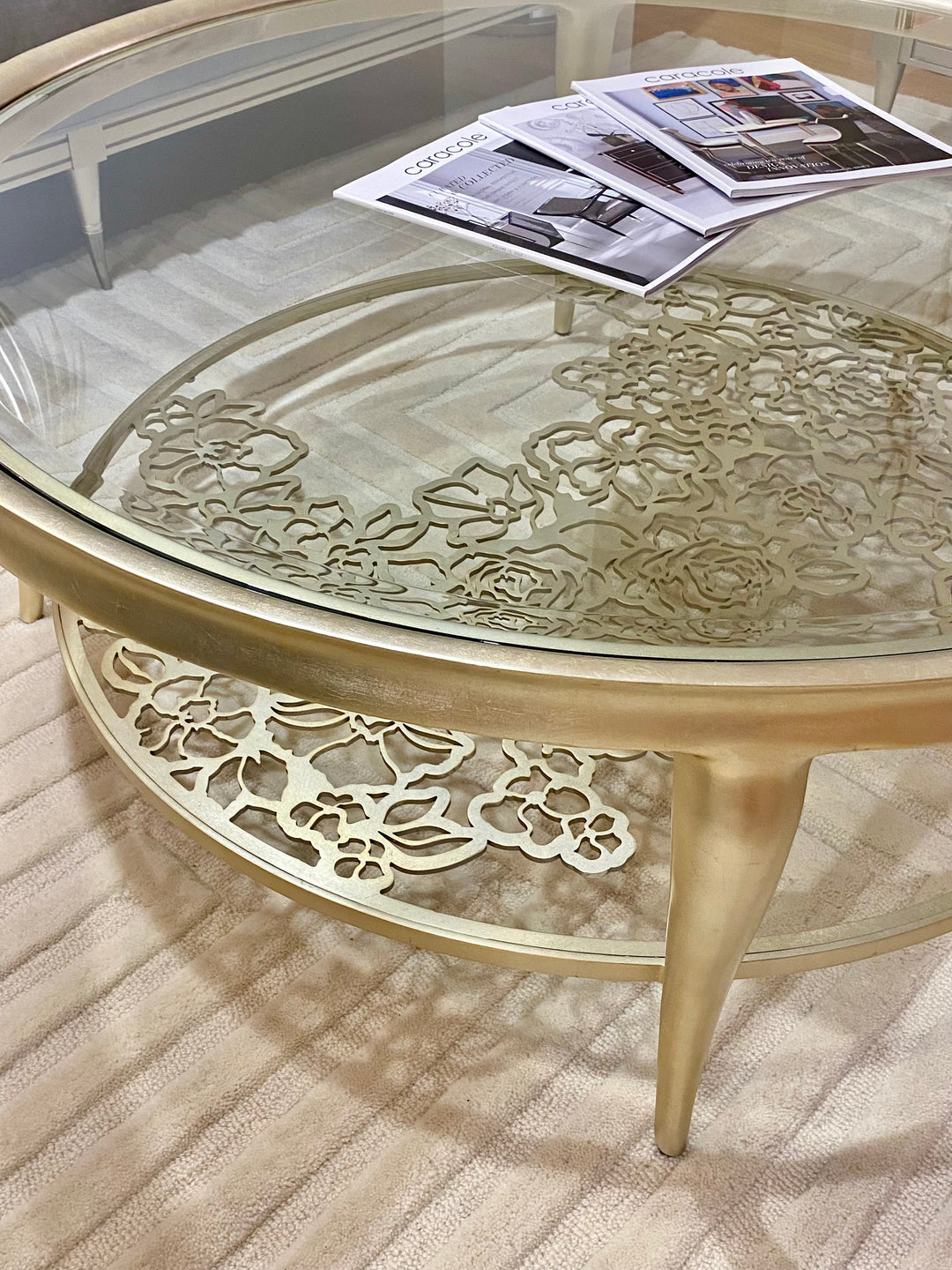 Caracole Handpicked Couchtisch   CLA-016-407 von Instylior